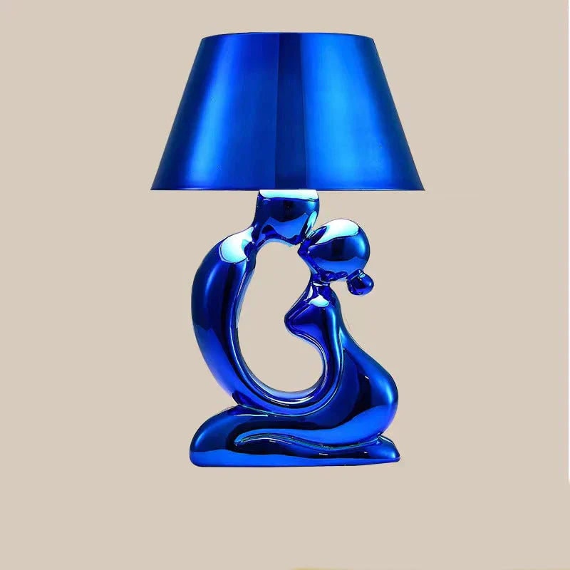 Lampe de table rechargeable à base sculpturale