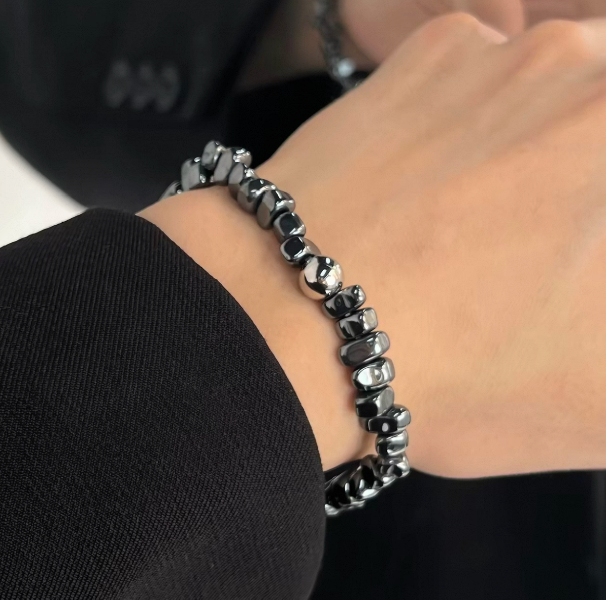 Bracelet de perles noires et grises – Bijou à superposer – Lot de 2