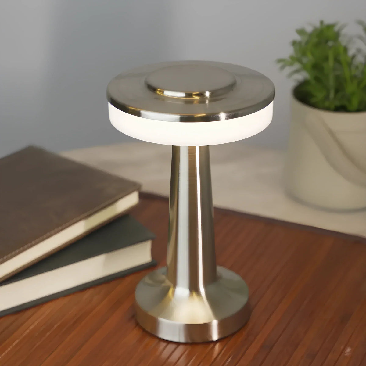 Lampe de table rechargeable rétro avec variateur