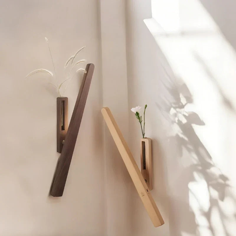 Lampe murale rechargeable avec vase intégré