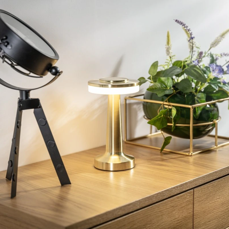 Lampe de table rechargeable rétro avec variateur
