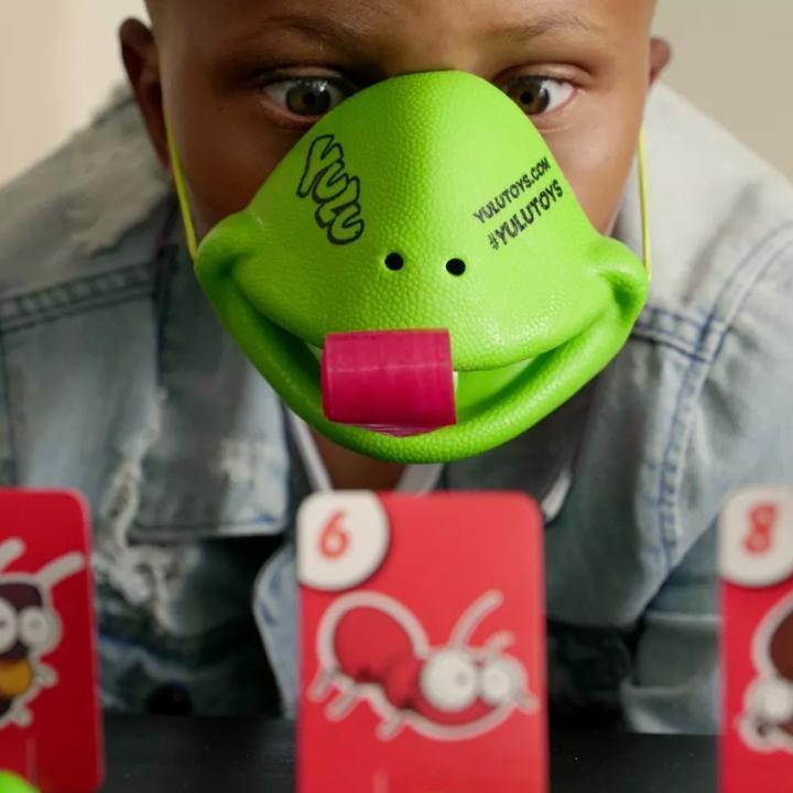 Jeu de cartes avec masques caméléon – 2, 4 ou 6 masques