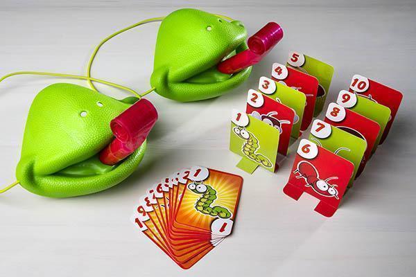Jeu de cartes avec masques caméléon – 2, 4 ou 6 masques