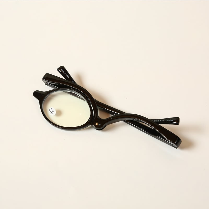 Lunettes grossissantes pour maquillage