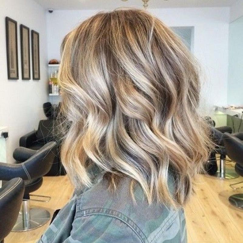 Perruque carrée blonde dégradée en fibres synthétiques