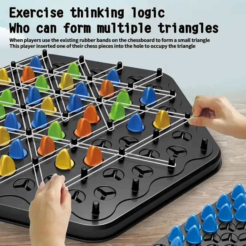 Jeu de stratégie à plateau triangulaire