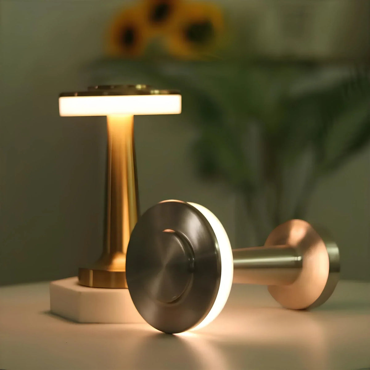 Lampe de table rechargeable rétro avec variateur