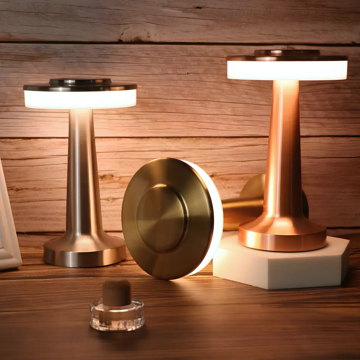 Lampe de table rechargeable rétro avec variateur