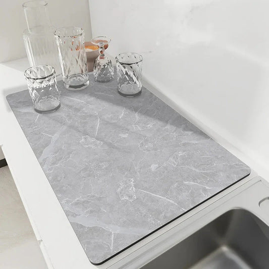 Tapis d’égouttage absorbant à base en caoutchouc naturel
