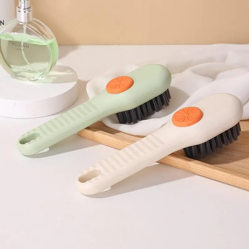 Brosse à linge avec distributeur intégré – verte – image 3