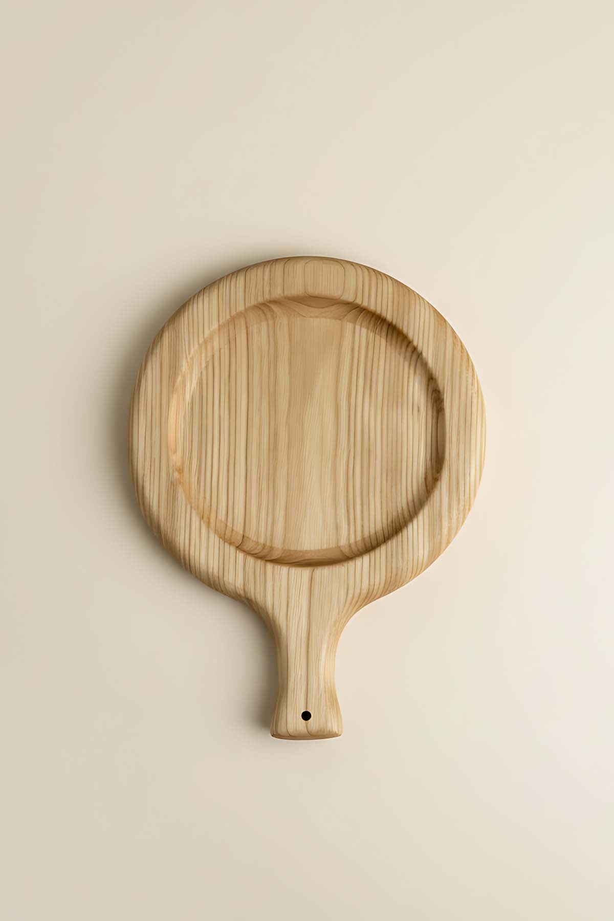 Plateau de service rond sculpté en bois de châtaignier – image 8