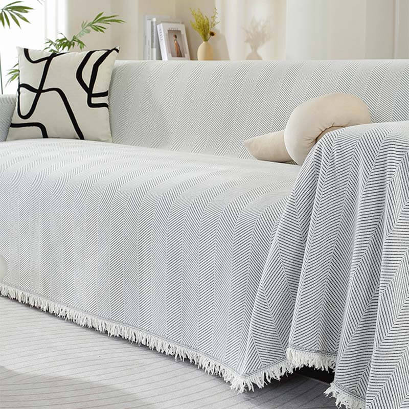 Jeté de canapé en chenille à chevrons et franges