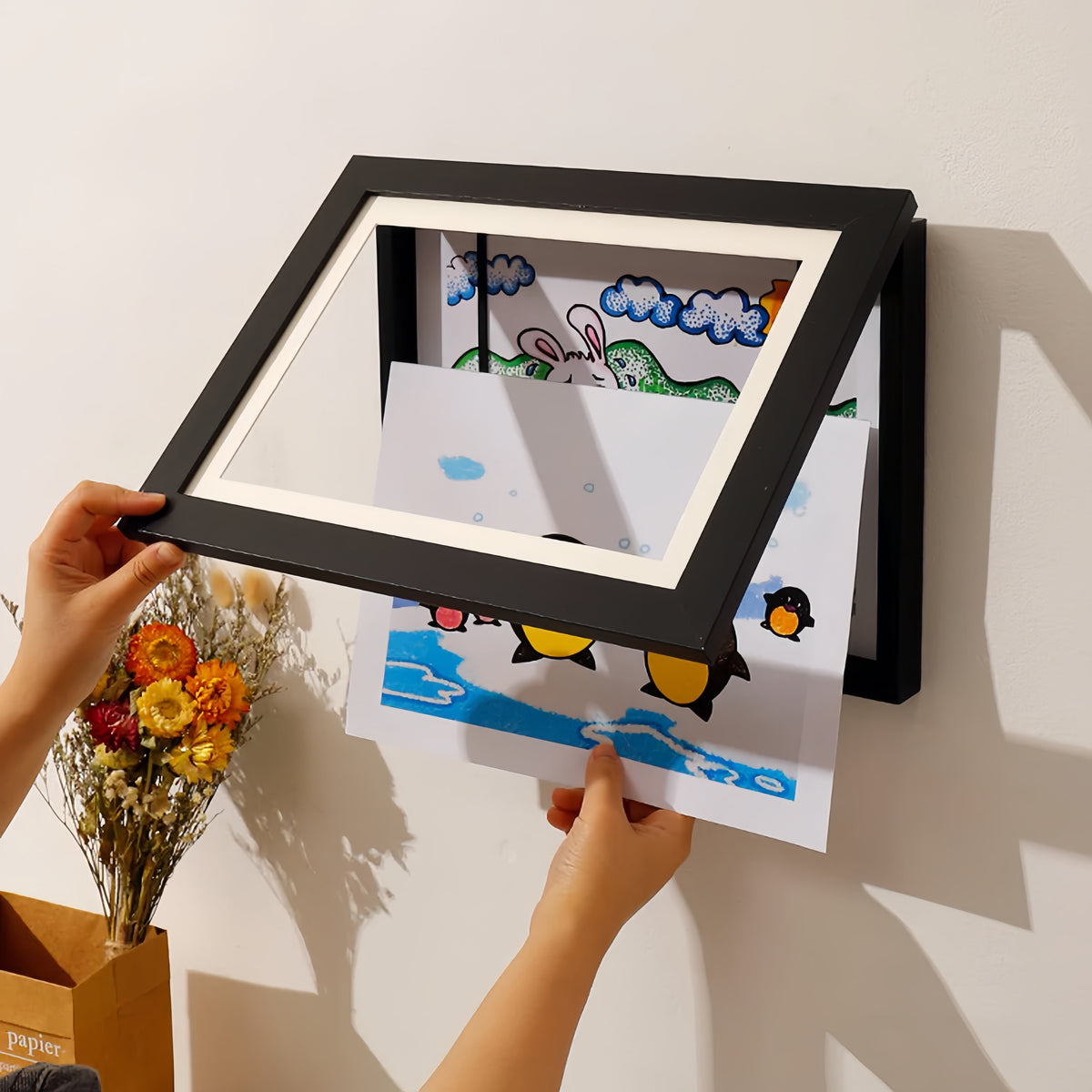 Cadre de rangement pour dessins A4 avec ouverture facile