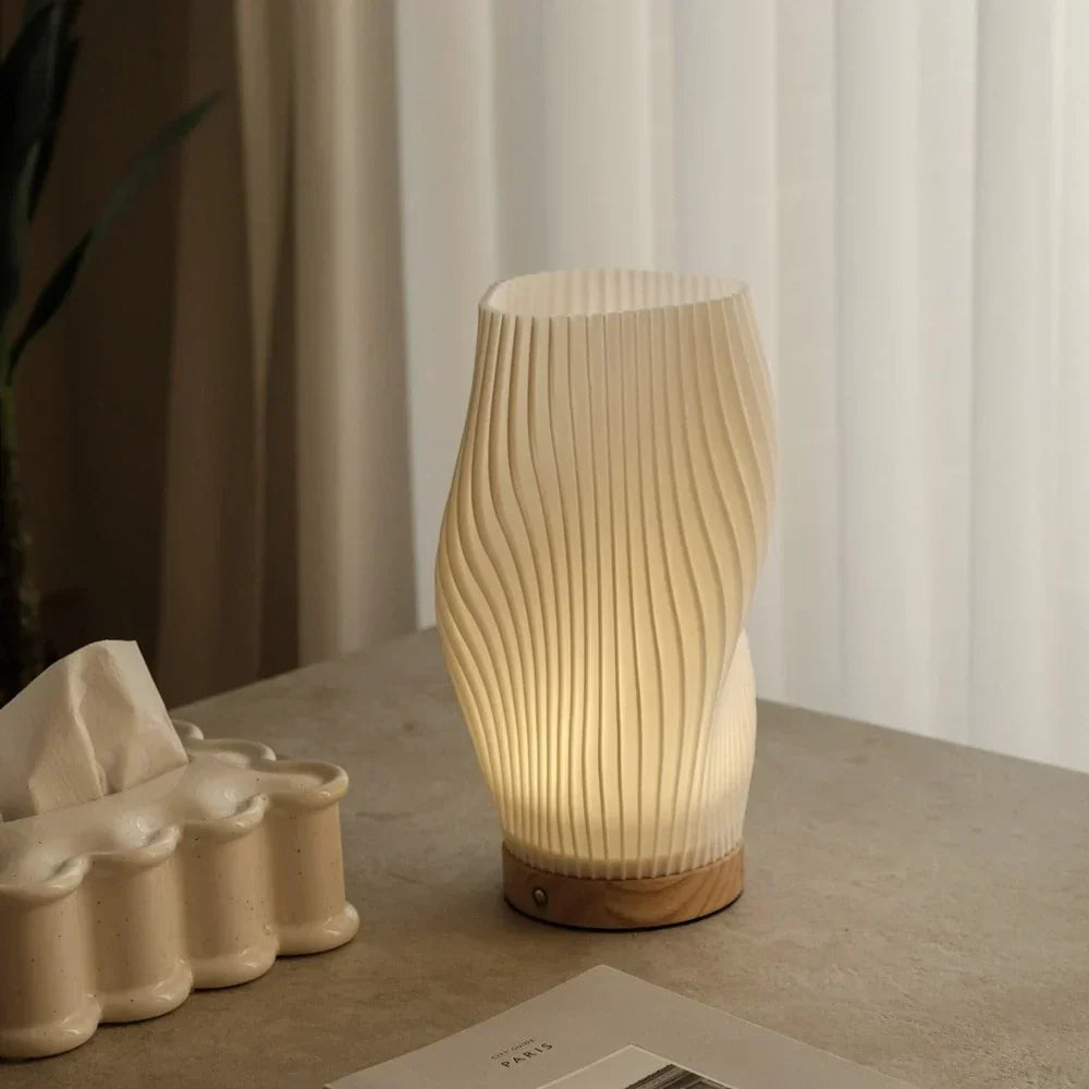 Lampe décorative USB à formes ondulées et intensité réglable