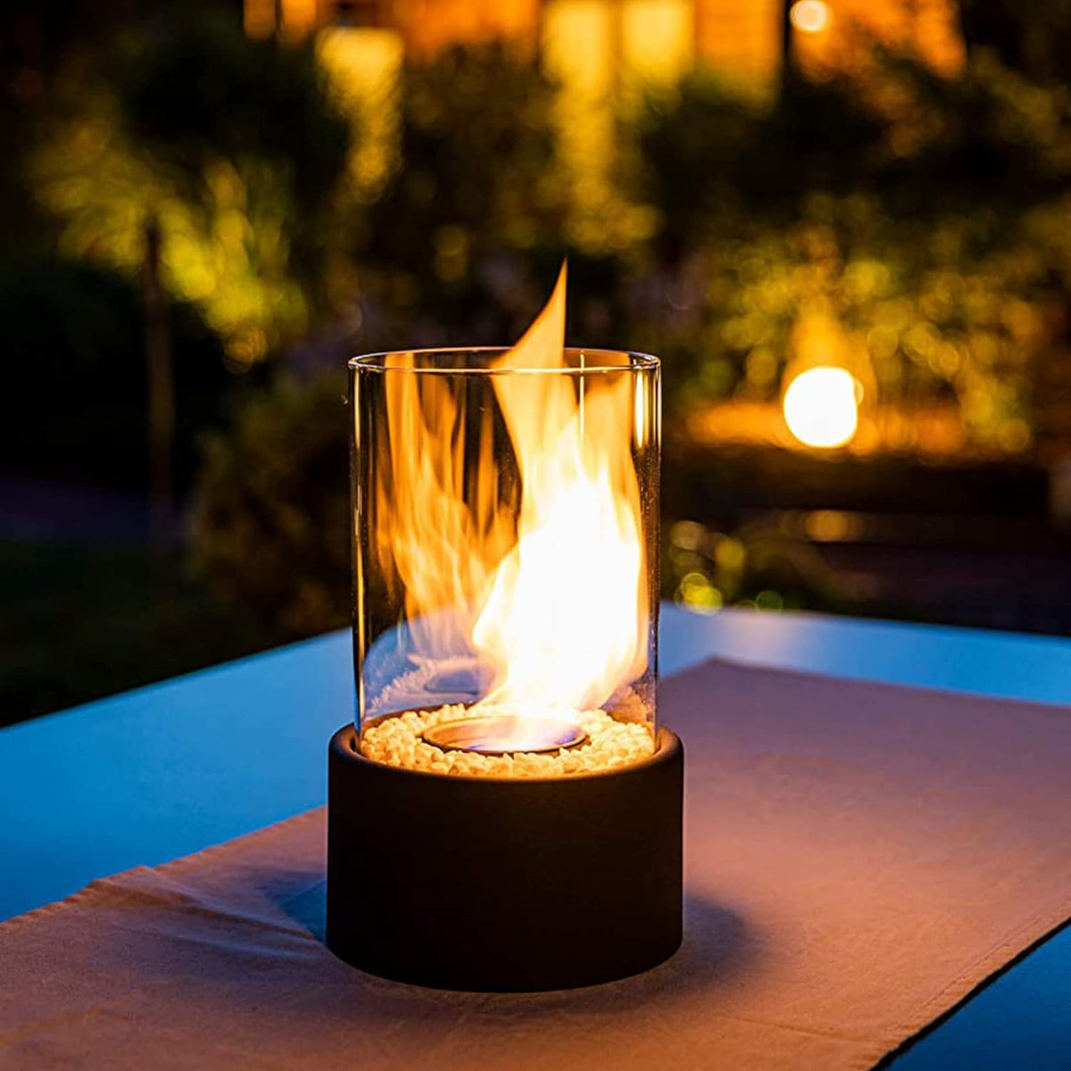 Lampe à combustible avec cylindre en verre et éteignoir