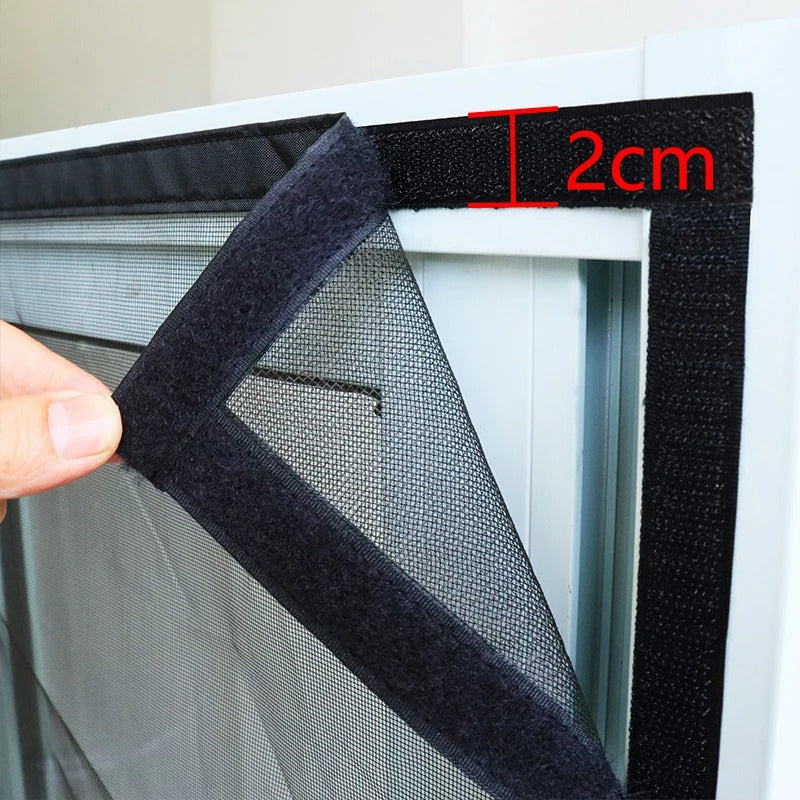 Moustiquaire de porte à fermeture magnétique