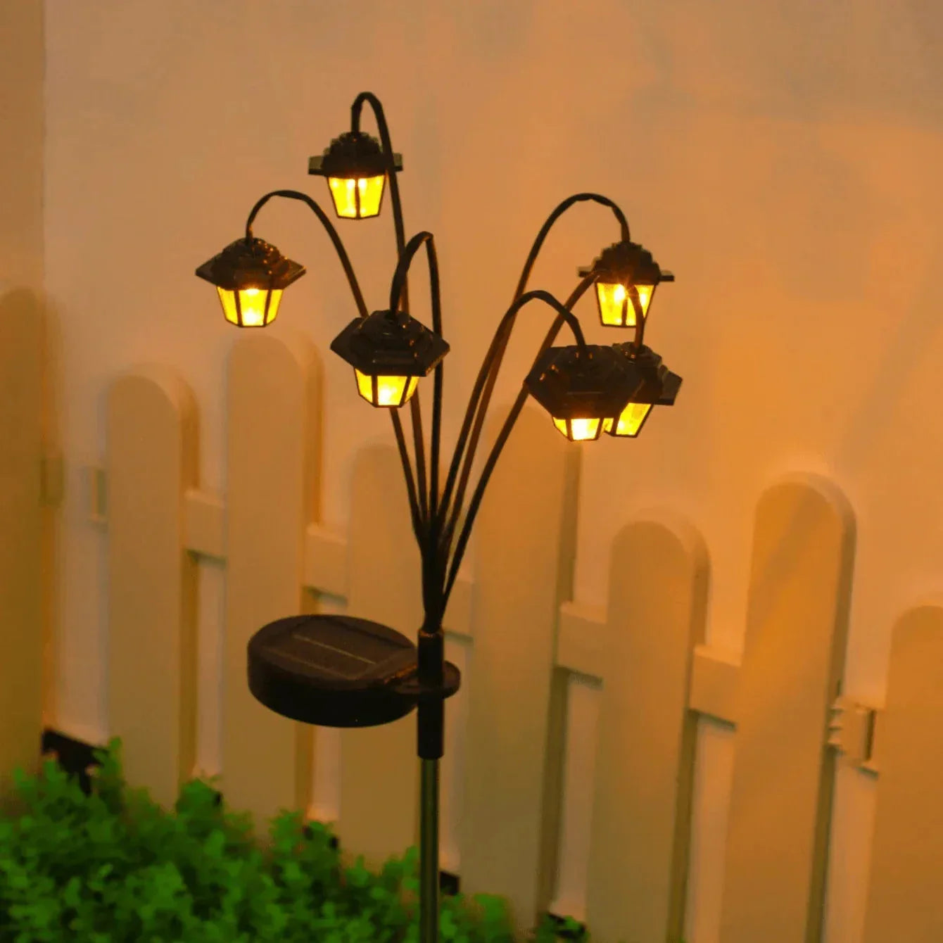 Lanterne de jardin solaire style rétro