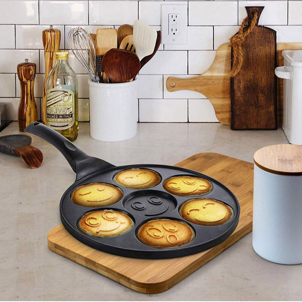 Poêle à 7 pancakes à motifs souriants et revêtement antiadhésif