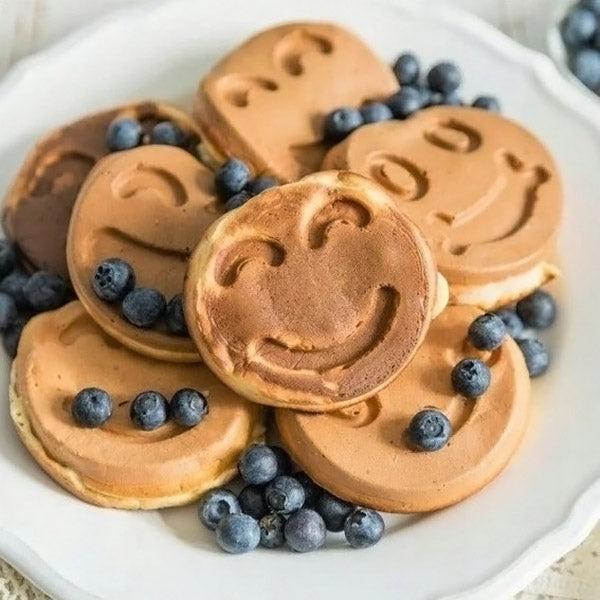 Poêle à 7 pancakes à motifs souriants et revêtement antiadhésif