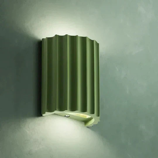 Applique murale rainurée à lumière chaude