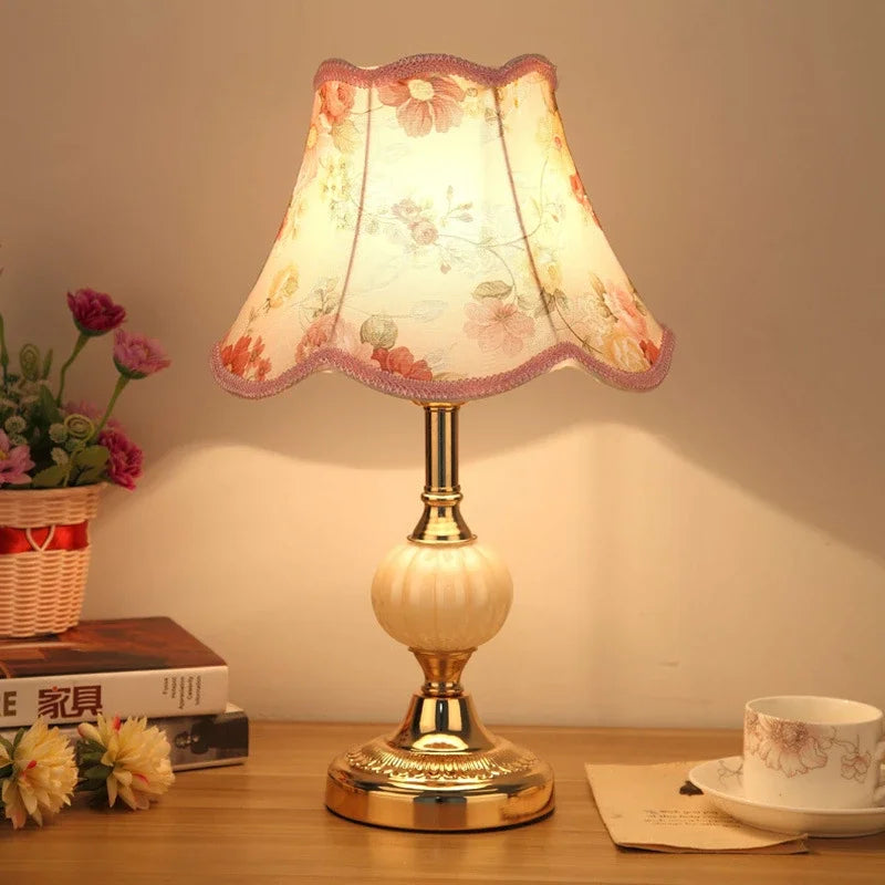Lampe de table rétro à abat-jour floral, hauteur 42 cm