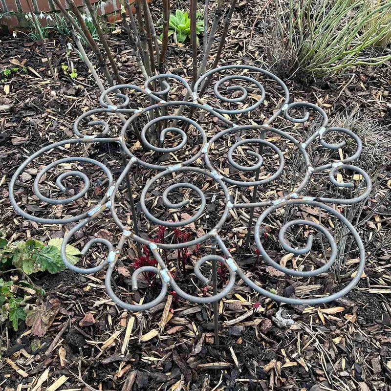 Support de plantes métallique en spirale