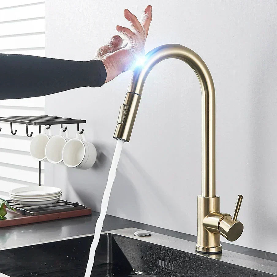 Robinet de cuisine en acier inoxydable à commande tactile