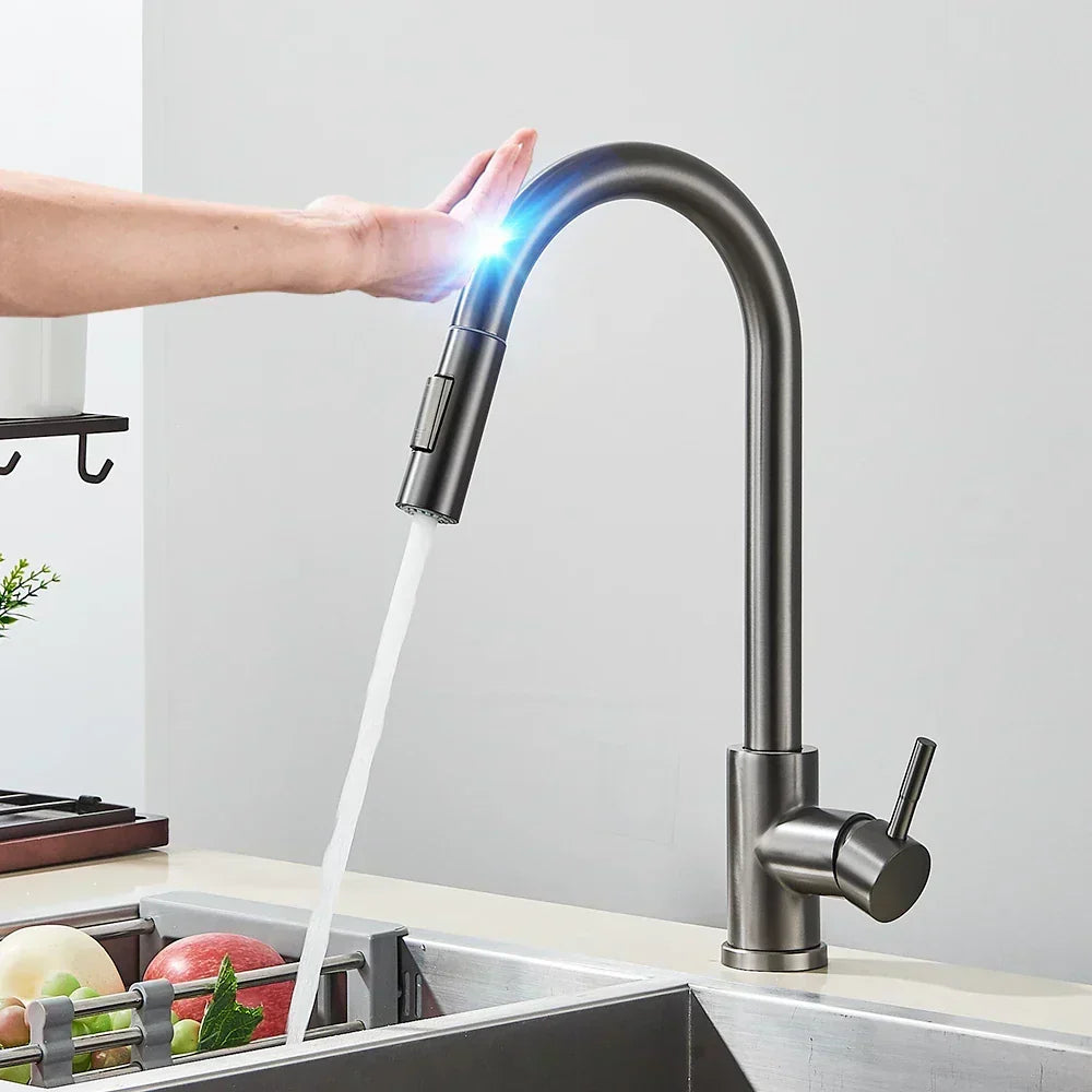 Robinet de cuisine en acier inoxydable à commande tactile