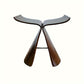 Tabouret à assise courbe en forme de papillon