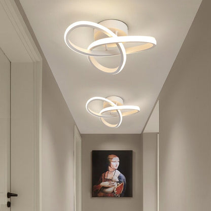 Plafonnier LED à trois anneaux et trois teintes lumineuses