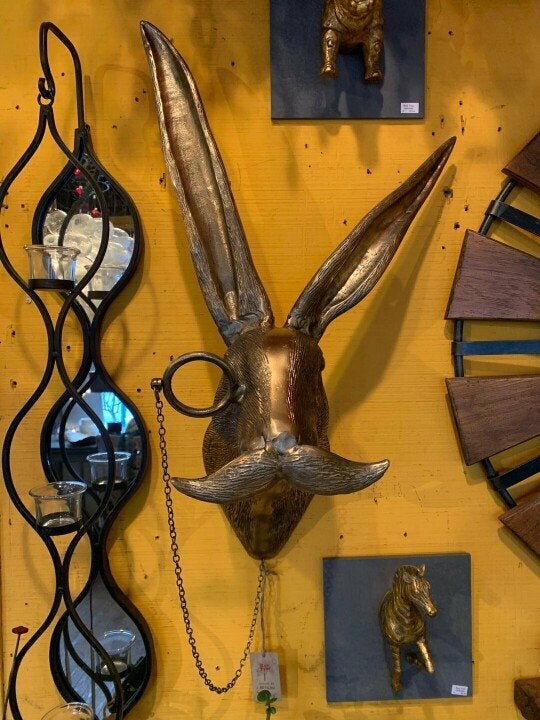 Tête d’animal décorative murale en résine peinte à la main