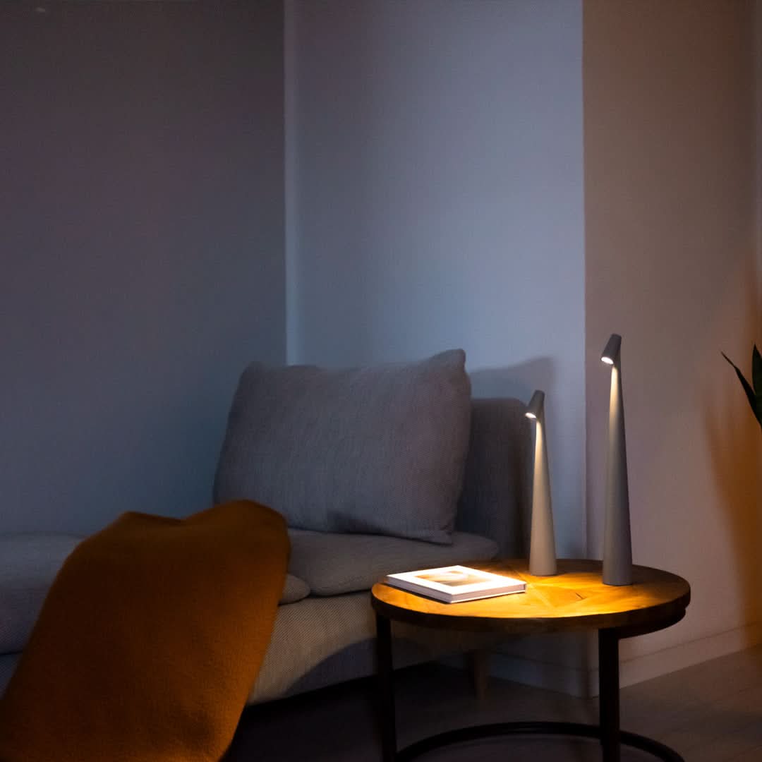Lampe de table LED rechargeable à variation tactile 3 niveaux
