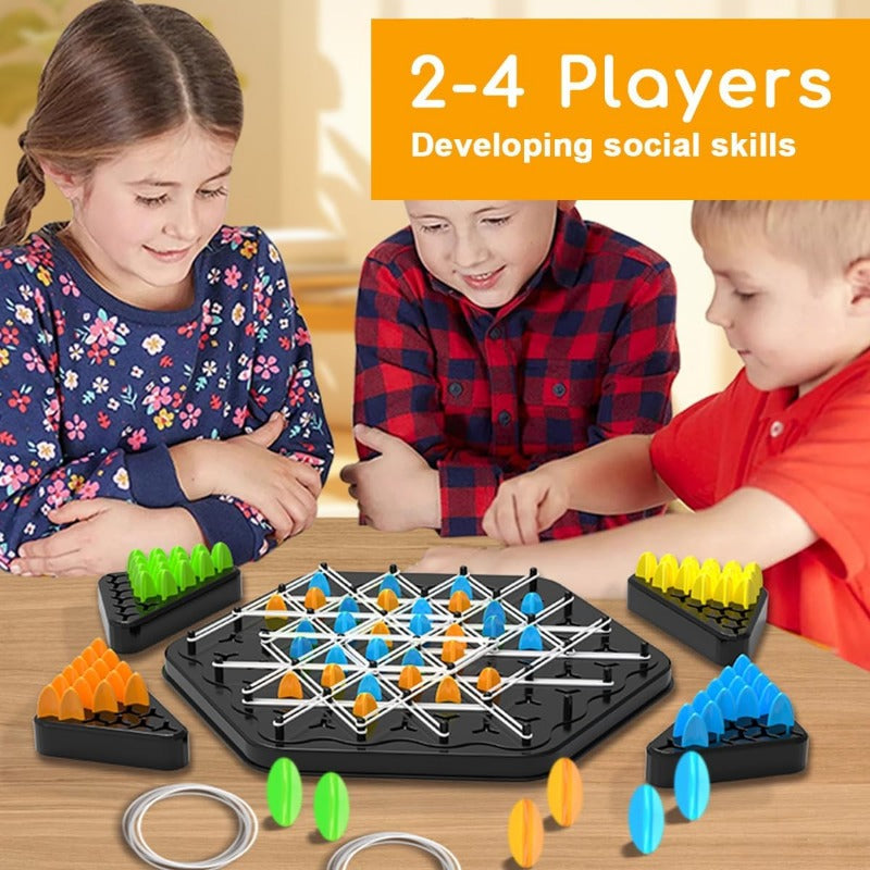 Jeu de stratégie à plateau triangulaire