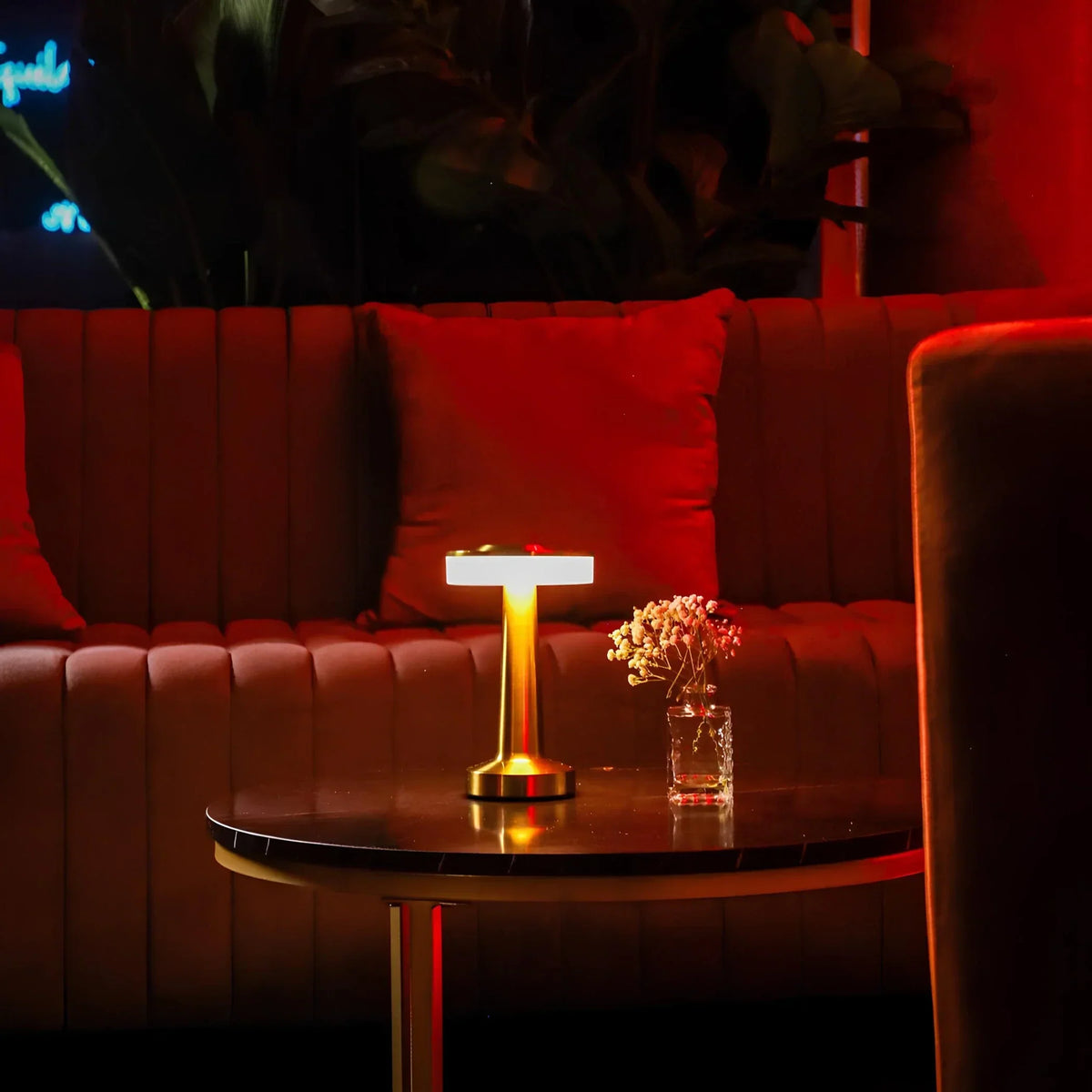 Lampe de table rechargeable rétro avec variateur