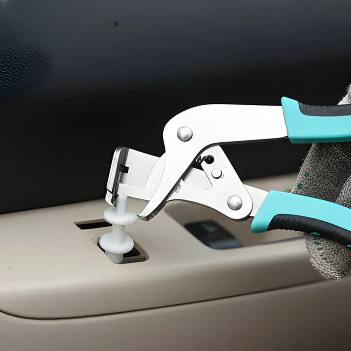Pince à clips de garniture automobile