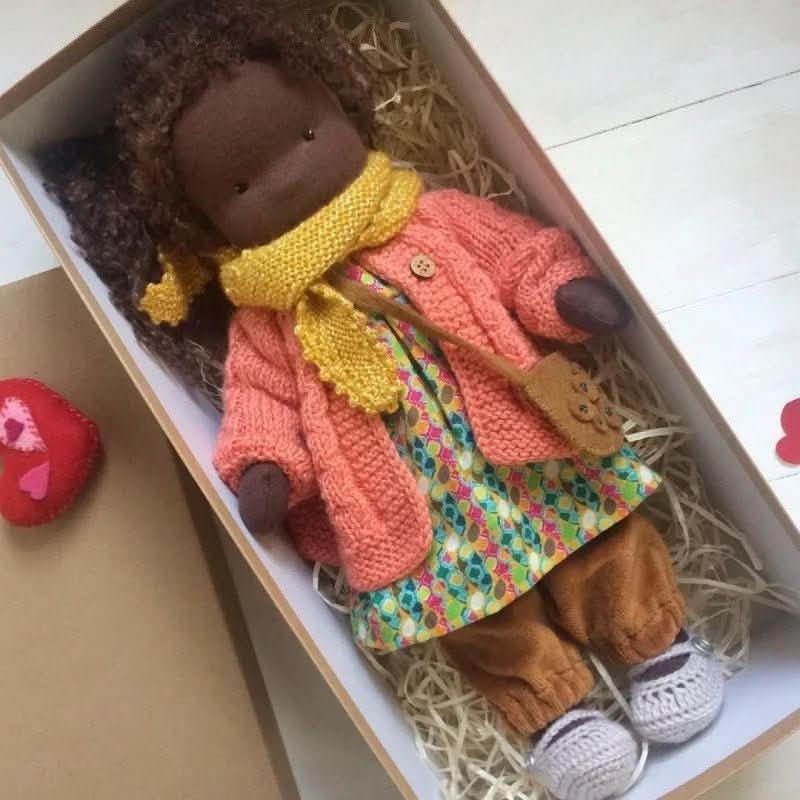 Poupée artisanale en coton style Waldorf – Jouet doux pour jeu imaginatif – image 21