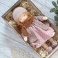 Poupée artisanale en coton style Waldorf – Jouet doux pour jeu imaginatif – image 29