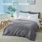 Couverture légère matelassée à dégradé gris