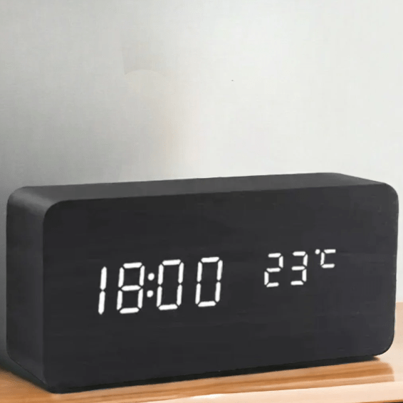 Réveil LED à effet bois avec date et température
