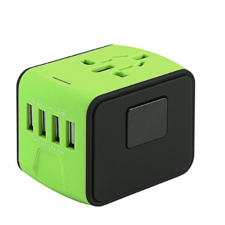 Adaptateur de voyage universel avec trois USB-A et un USB-C