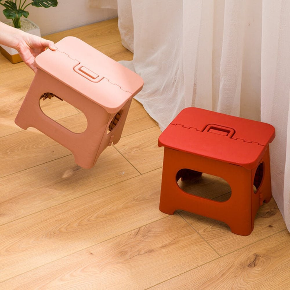 Marchepied pliable en plastique avec poignée intégrée