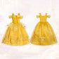 Robe de princesse jaune avec diadème et accessoires