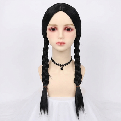 Déguisement gothique à robe noire et col blanc avec options perruque