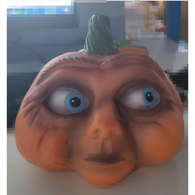 Citrouille décorative en résine à visage expressif