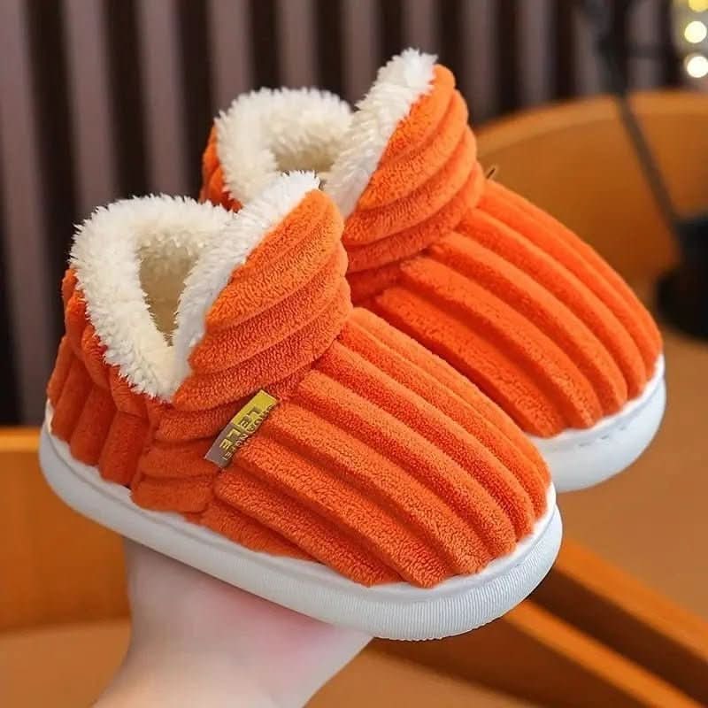 Chaussons bottillons en velours côtelé doublés polaire