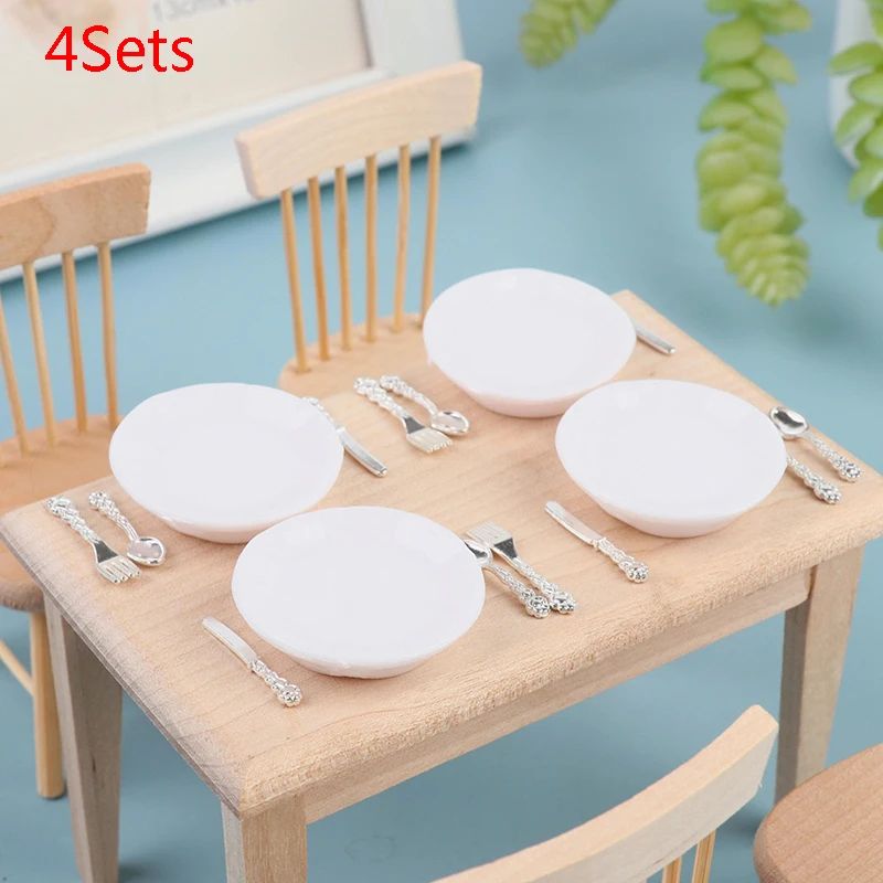 Vaisselle miniature 1:12 avec assiette et couverts, 4 pièces