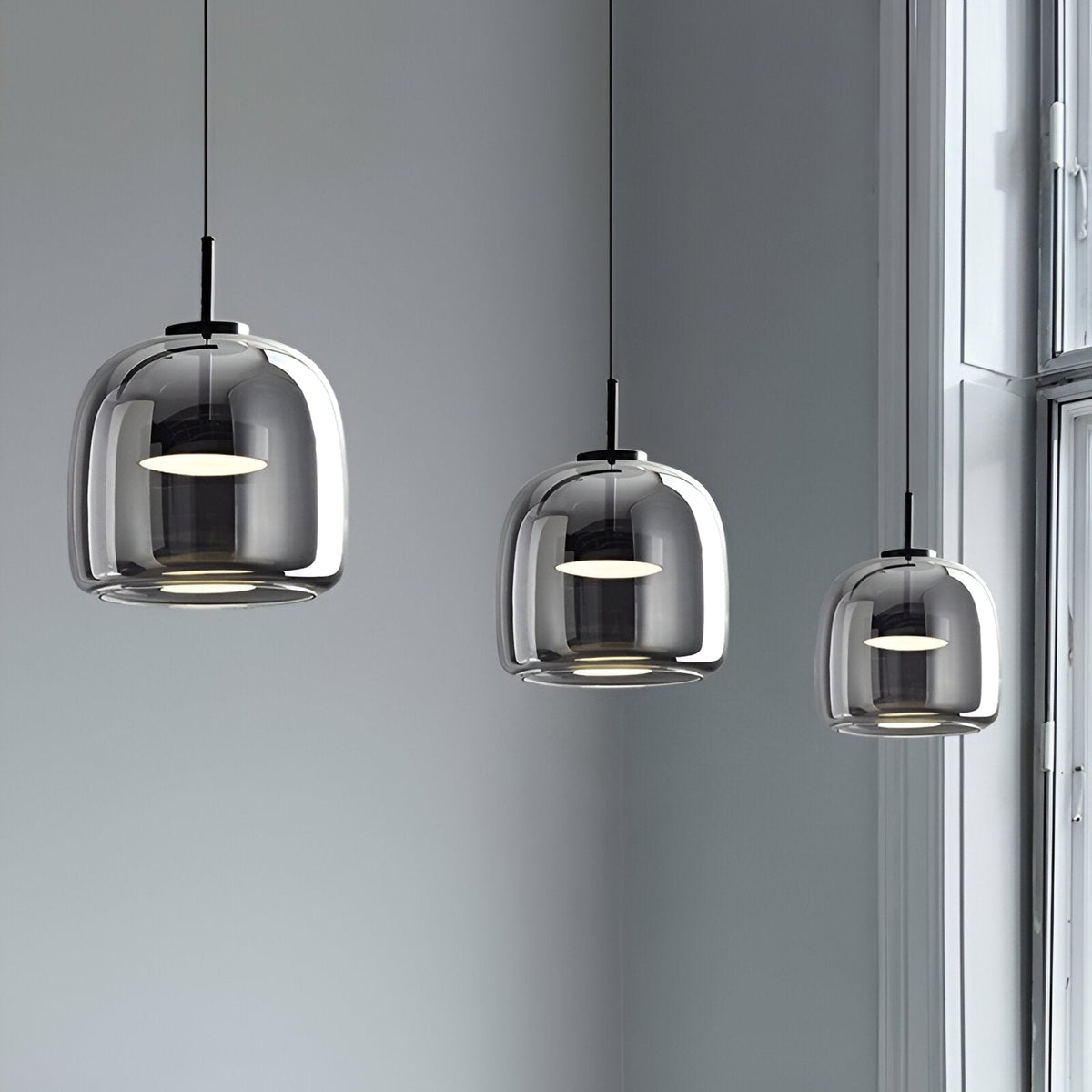 Suspension LED en verre translucide à hauteur réglable