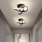 Plafonnier LED à anneaux géométriques superposés