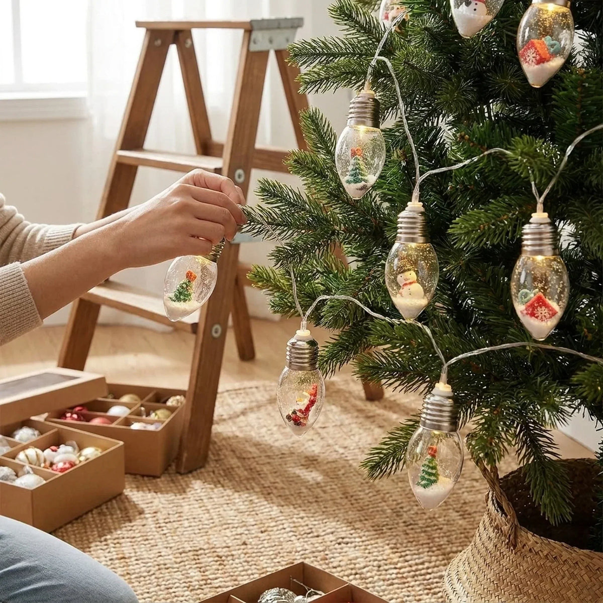 Guirlande LED de Noël à ampoules décoratives avec figurines