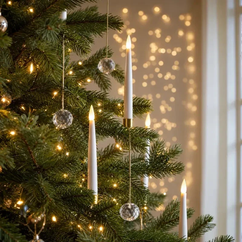 Bougies LED de sapin à suspendre avec ornements décoratifs